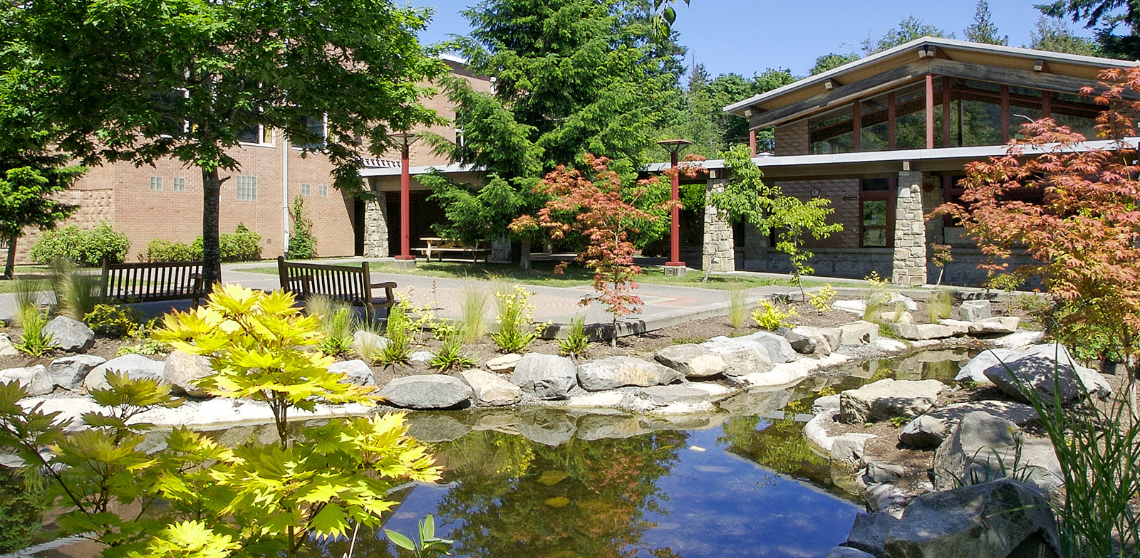 The courtyard of the GISS Campus